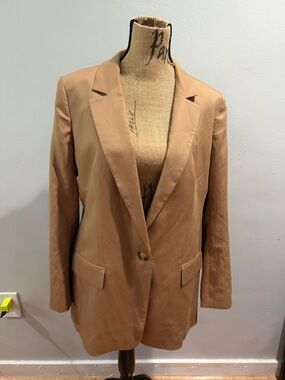 Loft Tailored Women's Camel Blazer - Classic Single-Button Jacket size 10